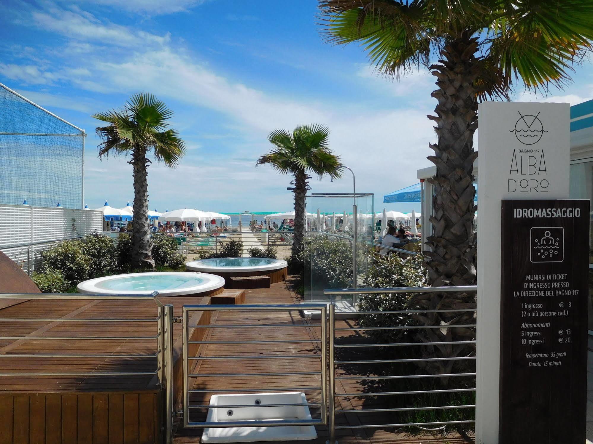 ריצ'יונה Hotel Admiral - On The Beach מראה חיצוני תמונה
